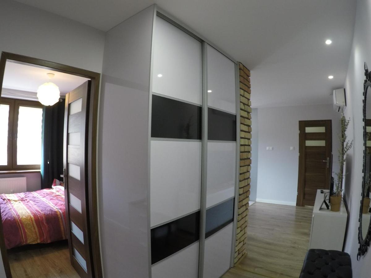 Apartament Bieszczady Lejlighed Ustrzyki Dolne Eksteriør billede